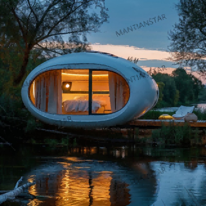 capsule house